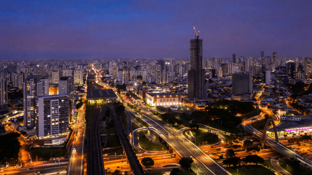 Quais são as melhores opções de empregos de segunda a sexta na zona leste